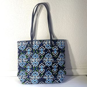 Vera Bradley Ink Blue Pattern Large Tote Quilted Bag